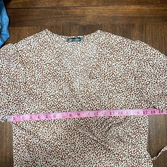 Pretty Garden leop print wrap dress - Picture 7 of 7